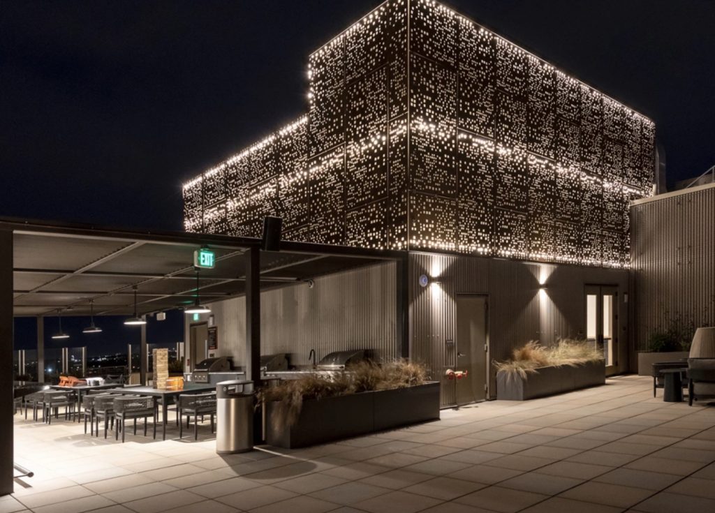 rooftop decorative panel structure