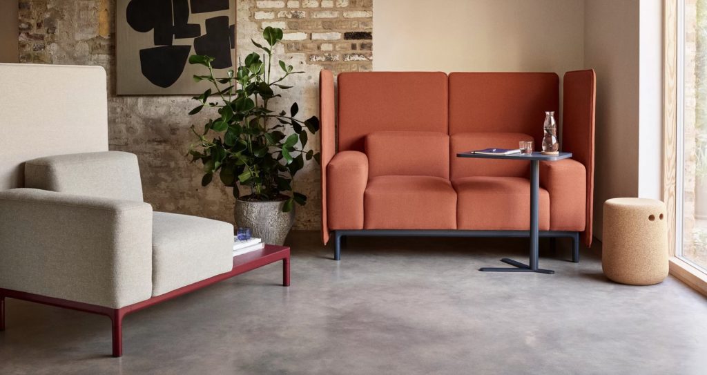 Edge Free loveseat in rust and single seat in light gray
