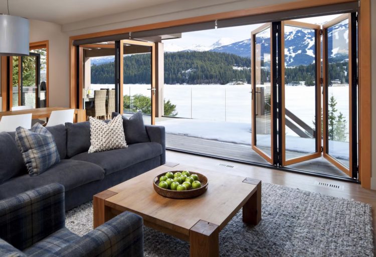 NanaWall open doors with view of ski mountain