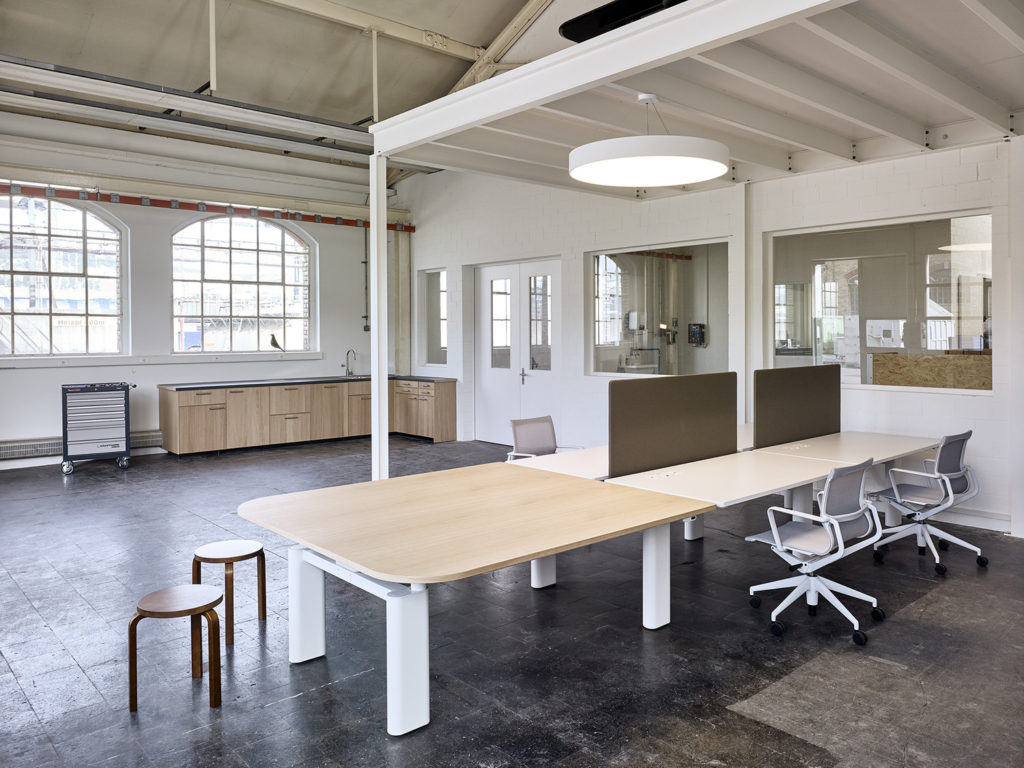 Pier desk system with four workstations and conference table
