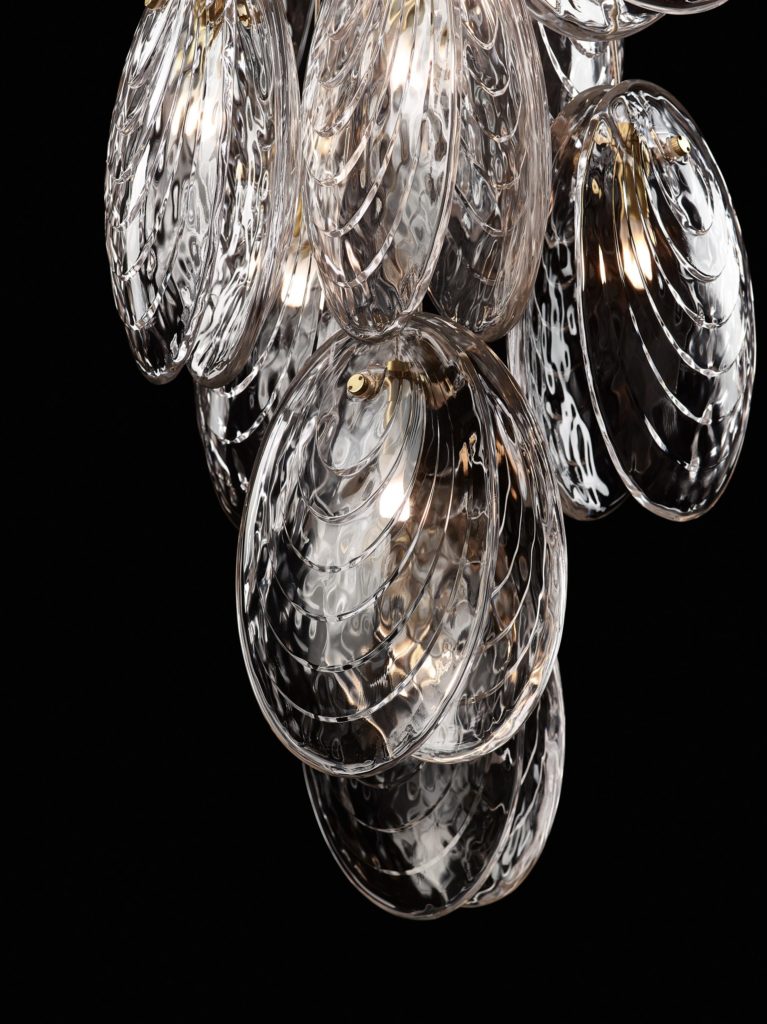 Mussels pendant detail