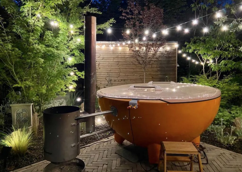 orange tub on backyard patio