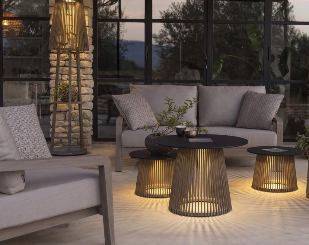 Tecka Table lamp three tables on patio