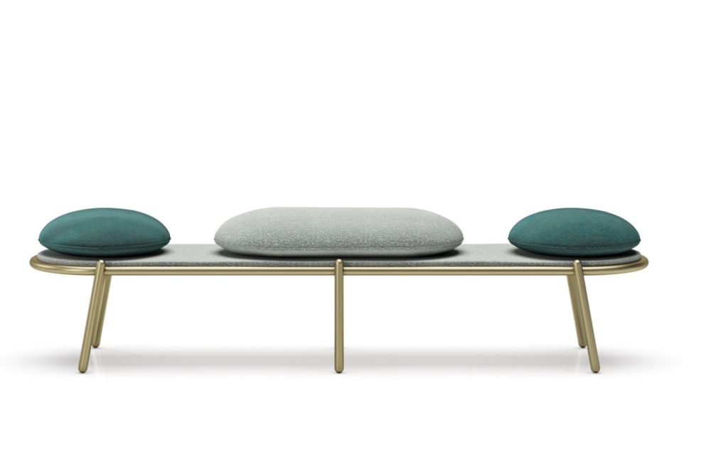 Joséphine with green and gray pillows
