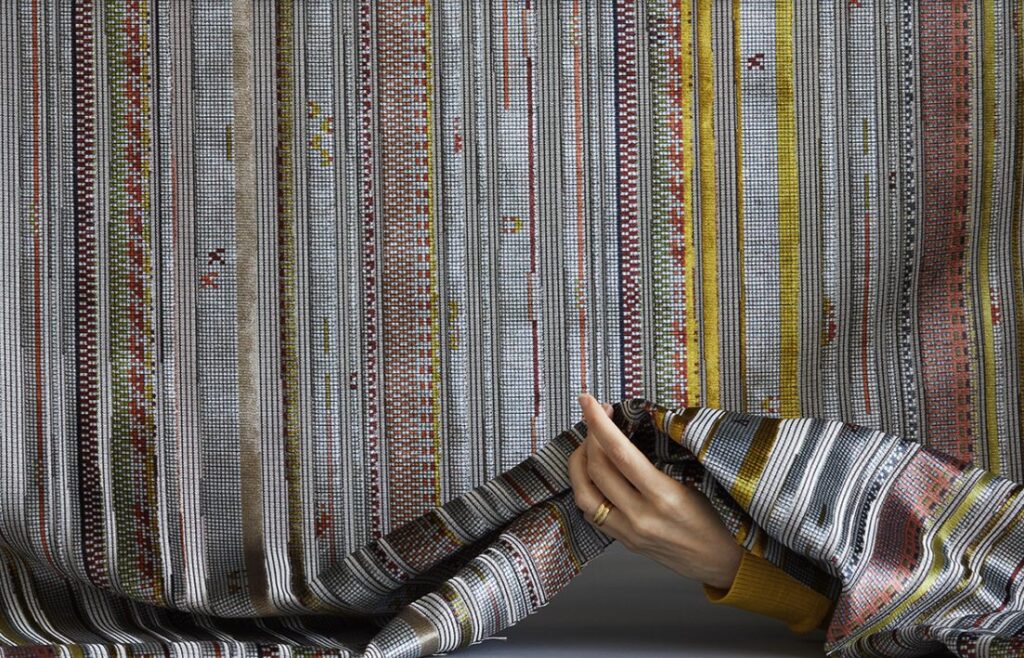 Piezo fabric
