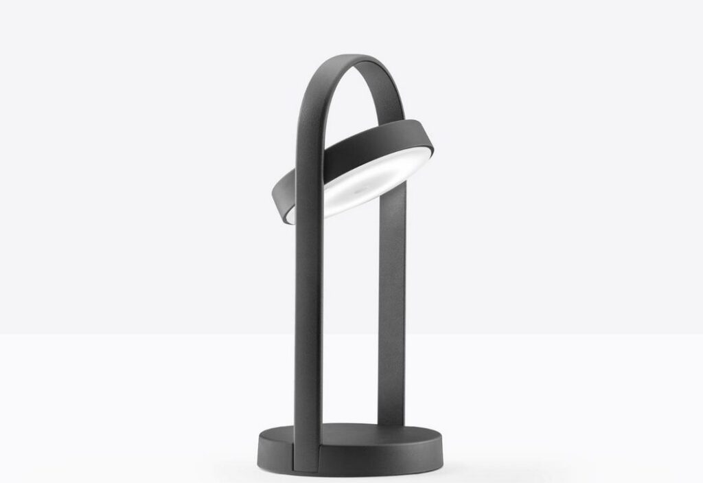 Giravolta table lamp black