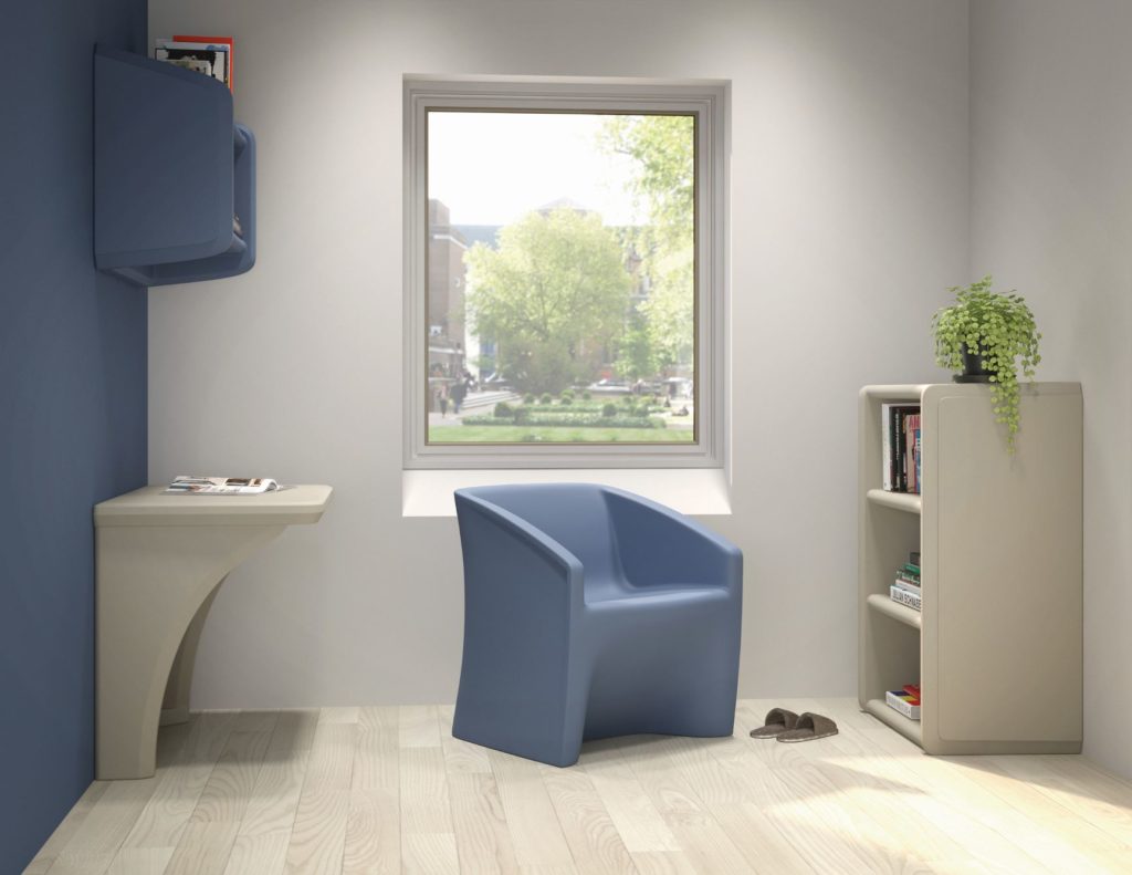 Hardi Endurance desk and storage with Hardi chair in patient room