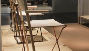 Bachette Chair for an Elegant Fold