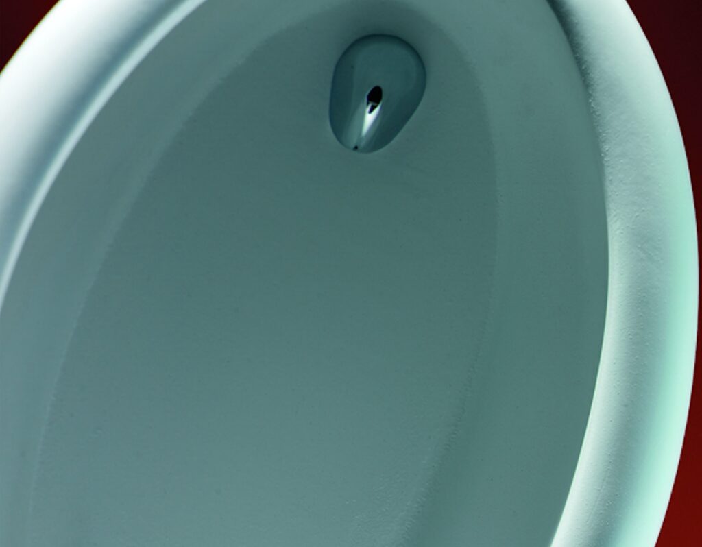 Spoon urinal detail