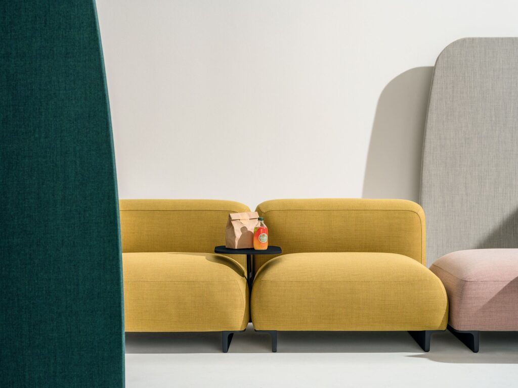 Ralik seating with table, in yellow