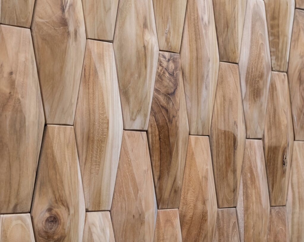 Wonderwall Teak collection