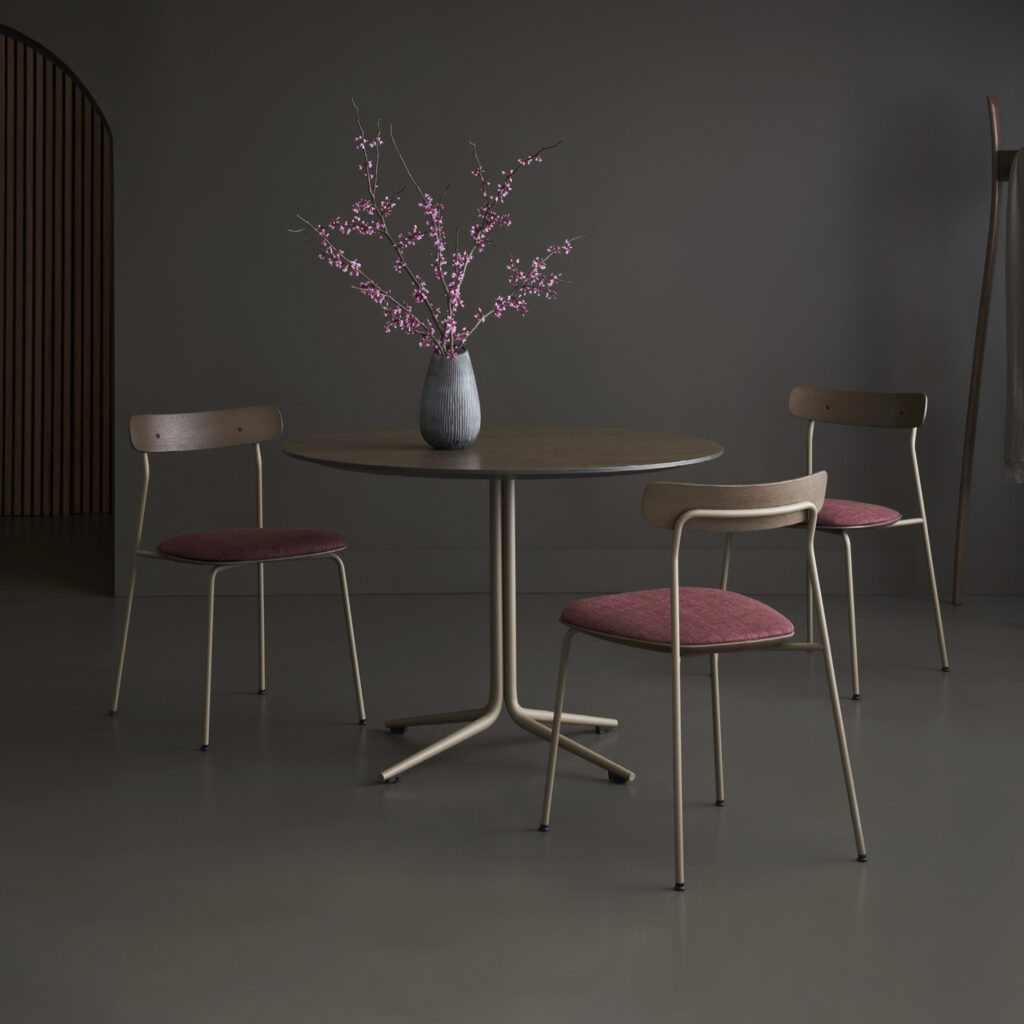 Davis Perle Stackable chair