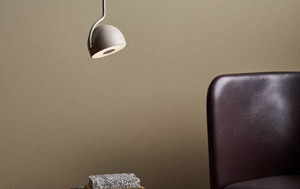 Bowee pendant in gray
