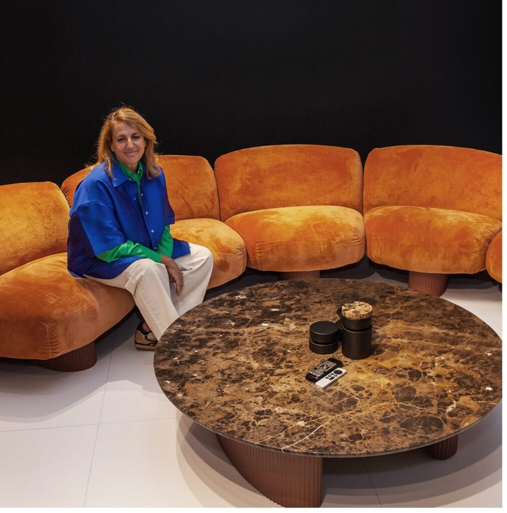 Bolete Lounge Bio in orange circular arrangement with the designer