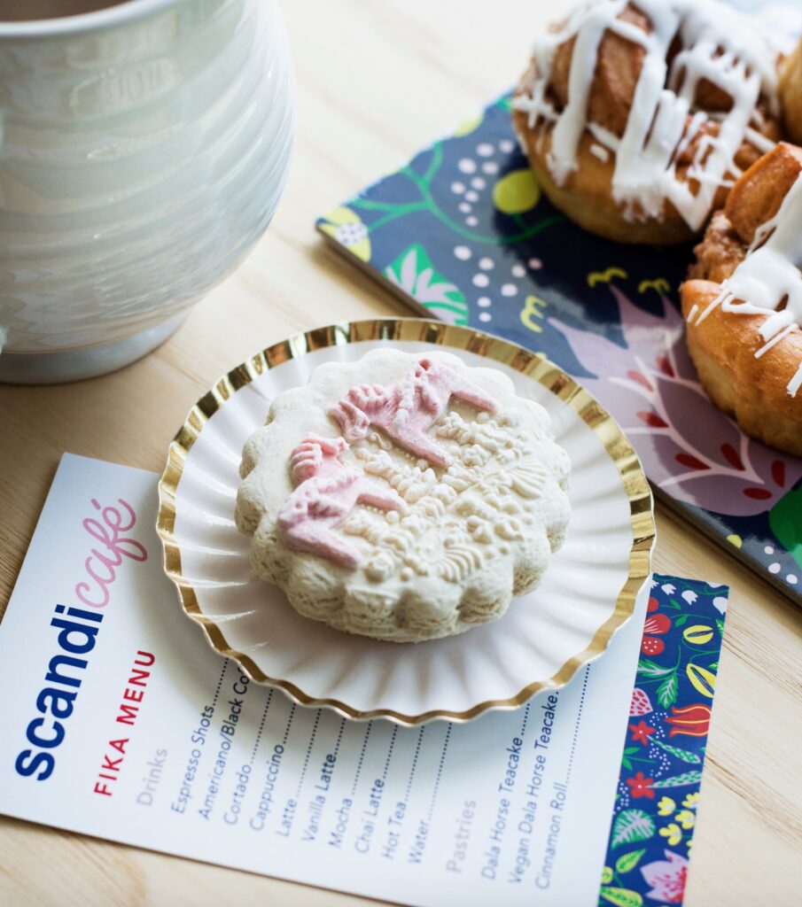 Scandi Café image with pastry