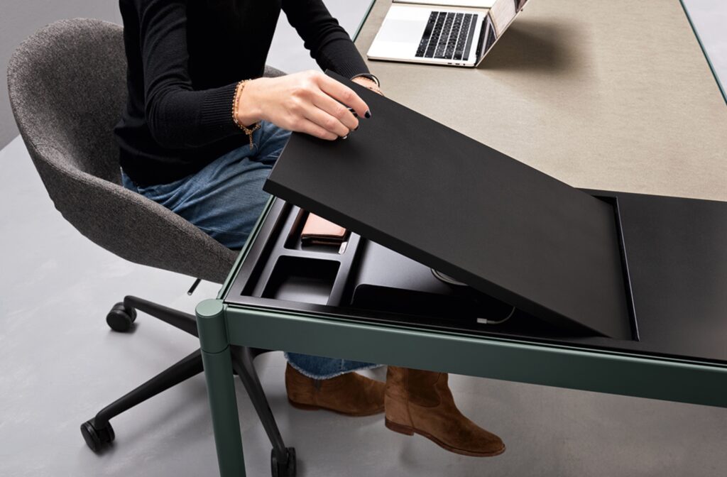 Workstation detail with compartment/charging station
