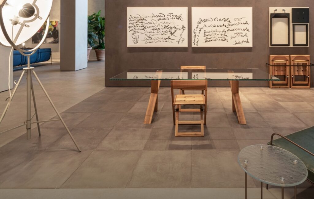 Ciàcola table and chairs in studio setting