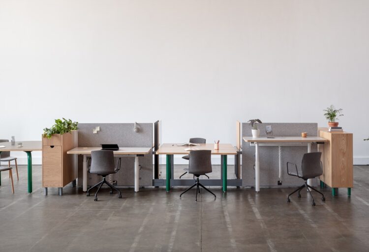 Gradient sample set-up in spare office space