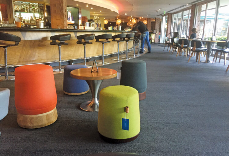 MÜM stool in restaurant