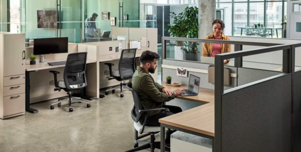 Etarran panel system in workplace