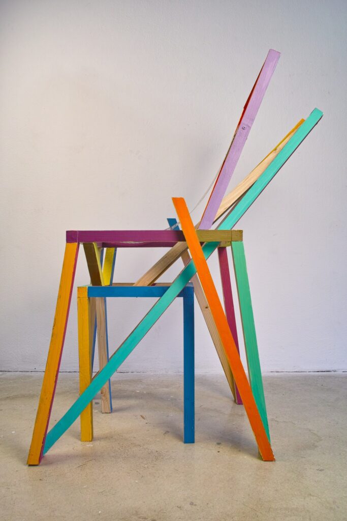 Side view of Illustration chair