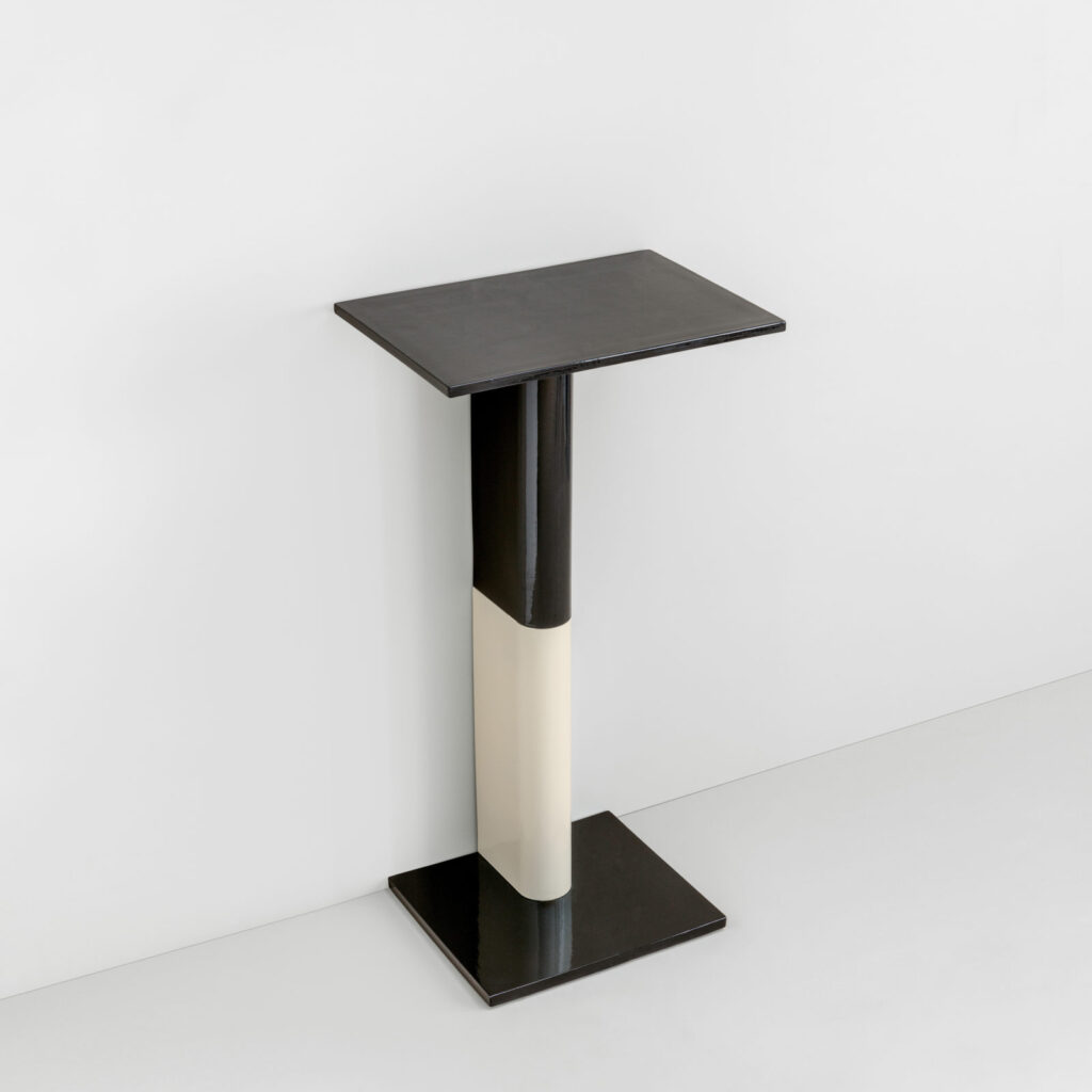 Rivington table in black and white