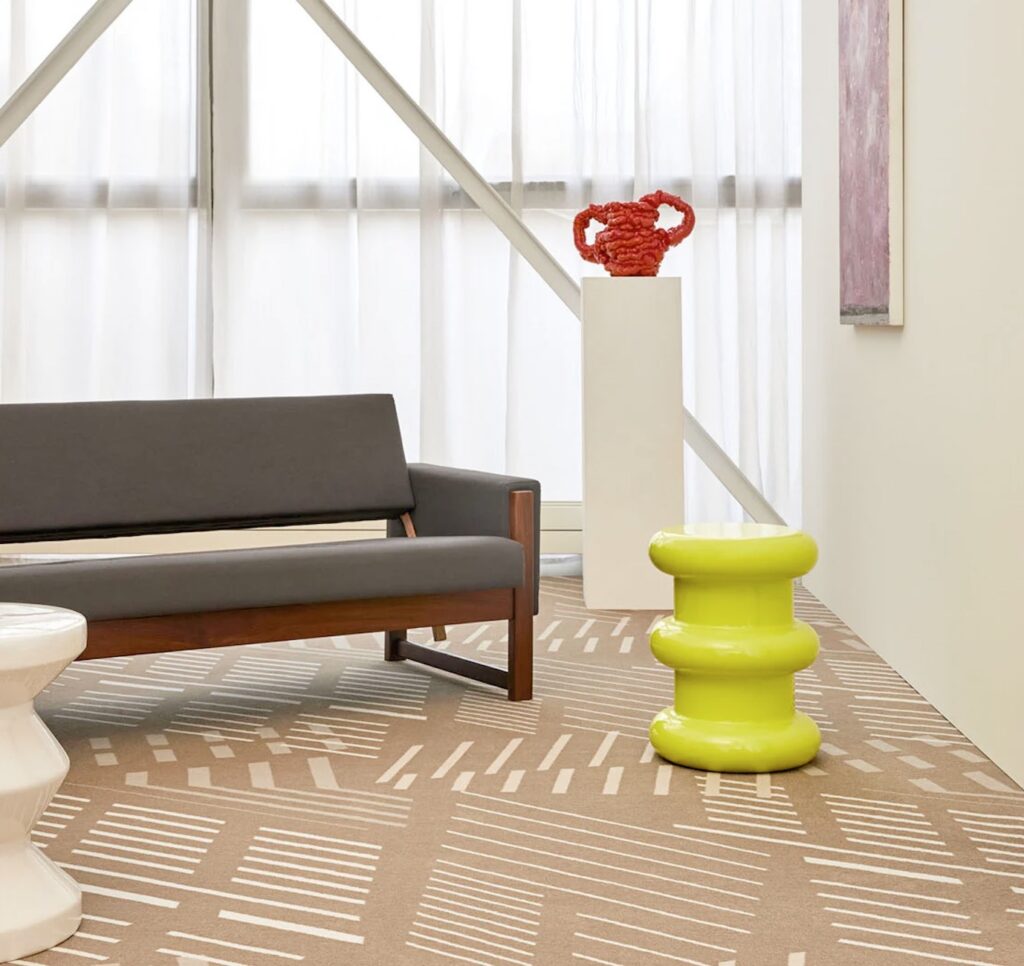 Alba carpet, light brown with cream-colored lines