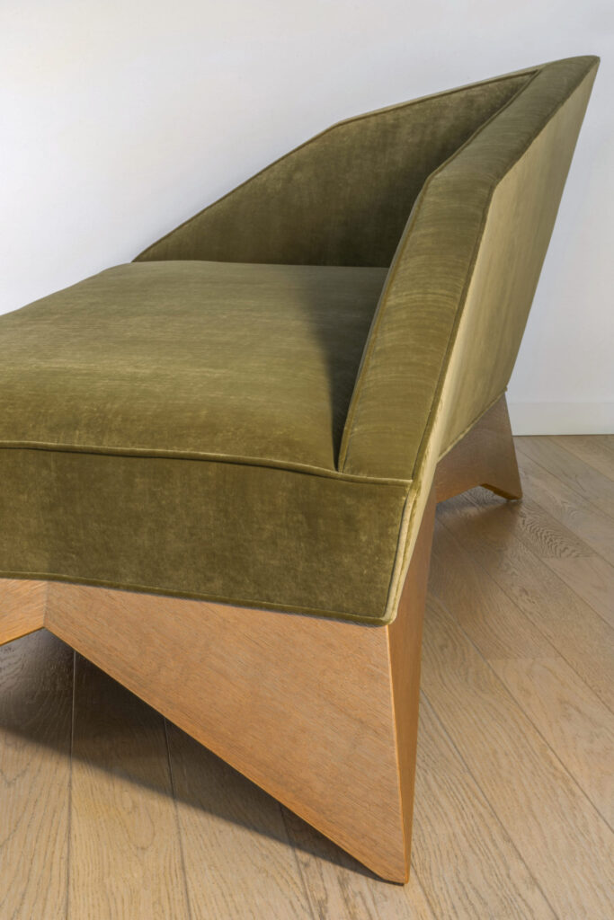 Chaise longue side view