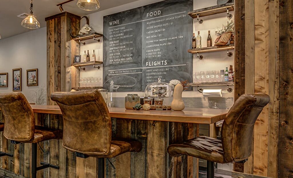 CDA Wood decorative wall and bar base in restaurant