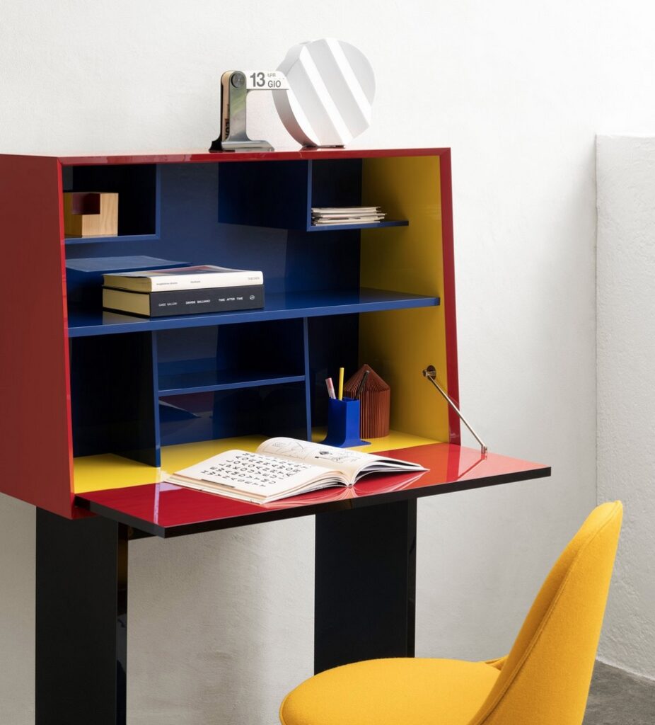 Convertible desk in open position