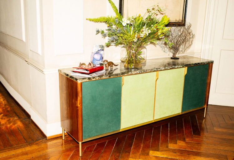 Mara Credenza