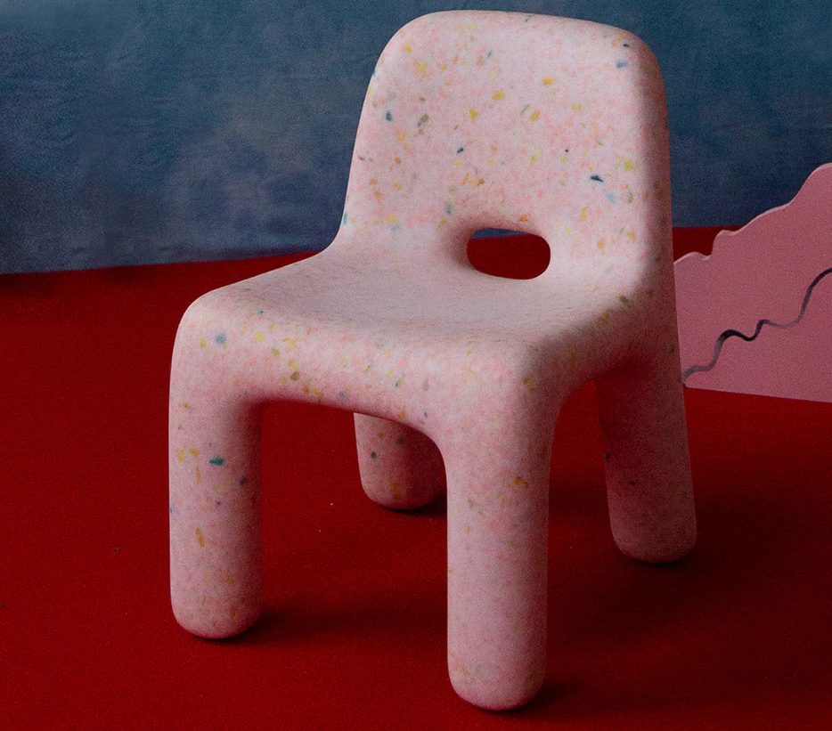 Charlie Chair Ultra Pink