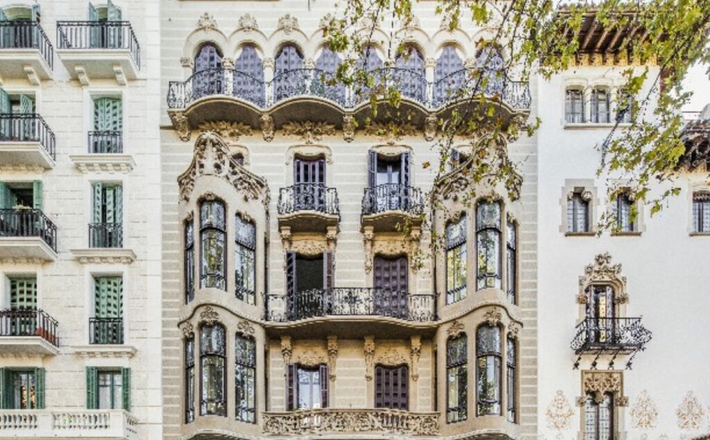 Casa Alesan by BACH Arquitectes