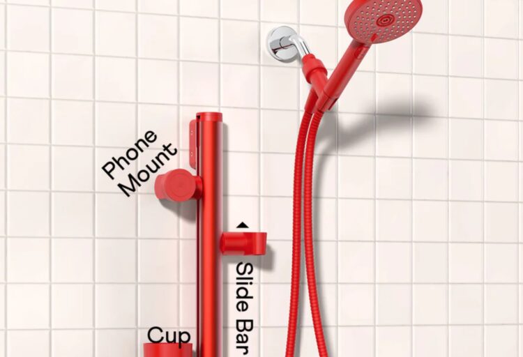 sproos! in red with phone mount