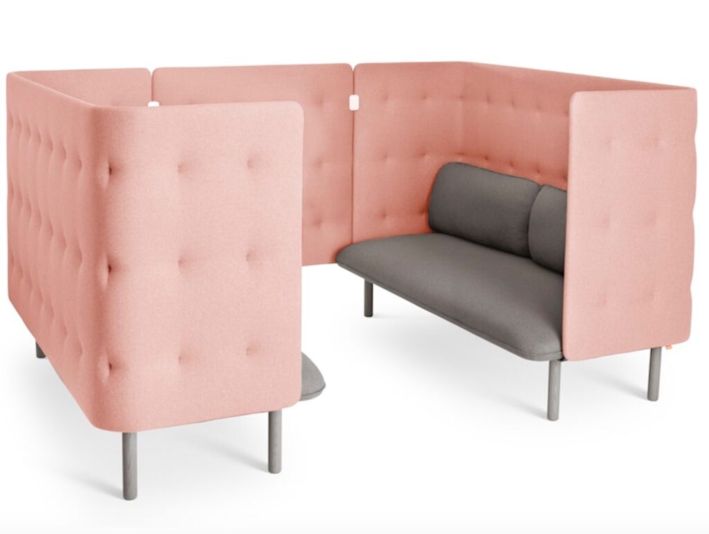 Blush QT Lounge
