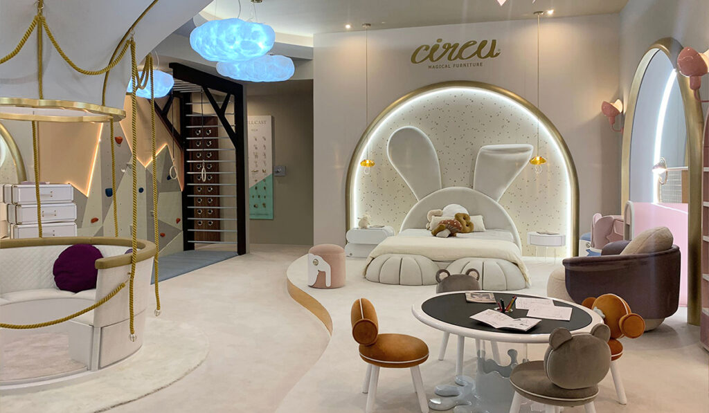 Circu showroom with deep blue Cloud pendants