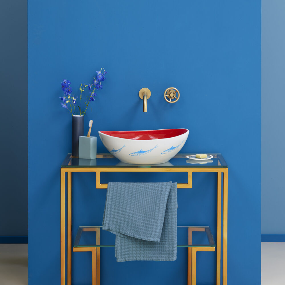 Hugo vanity with Henrietta sink