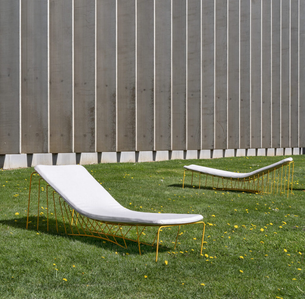TOPOS Lounge