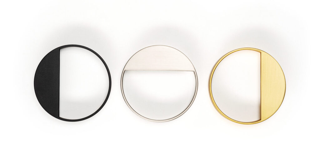 Bau in multiple colors by Viefe