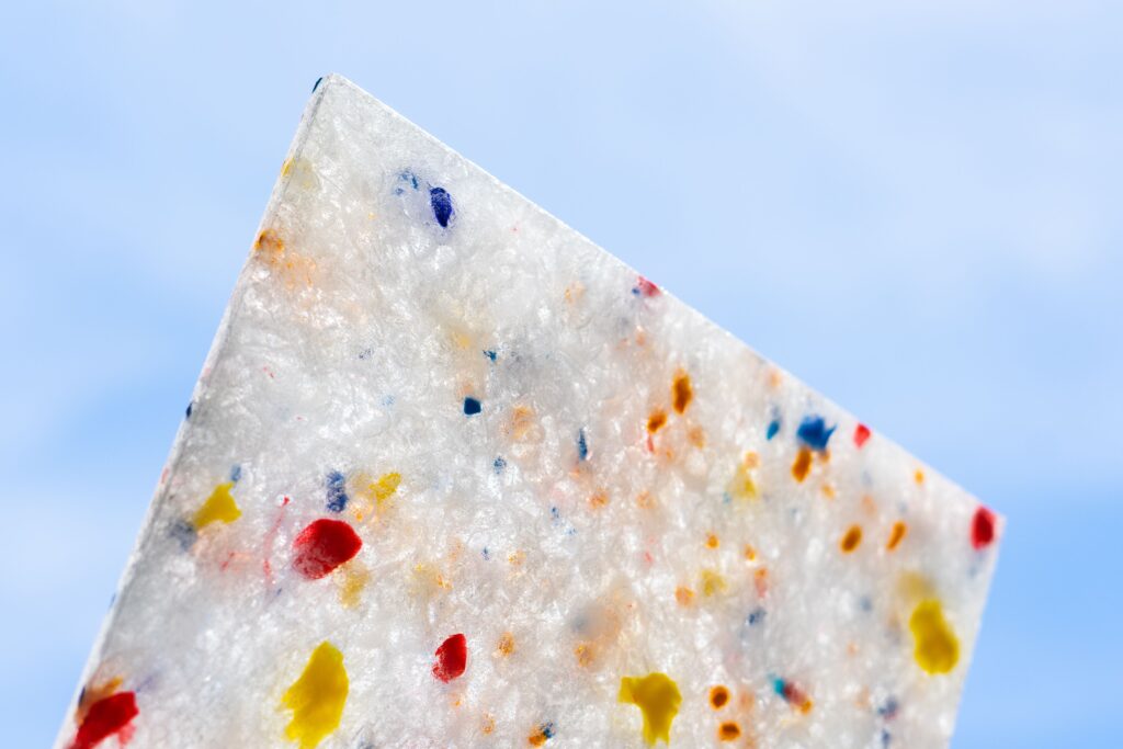 Polygood panel translucent white with colored specks
