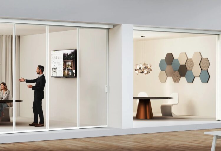 Alur Duo Motion doors in white glazing