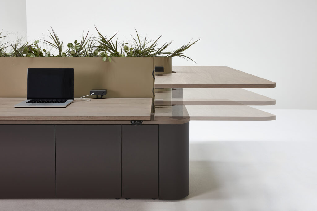 Detail of adjustable work height