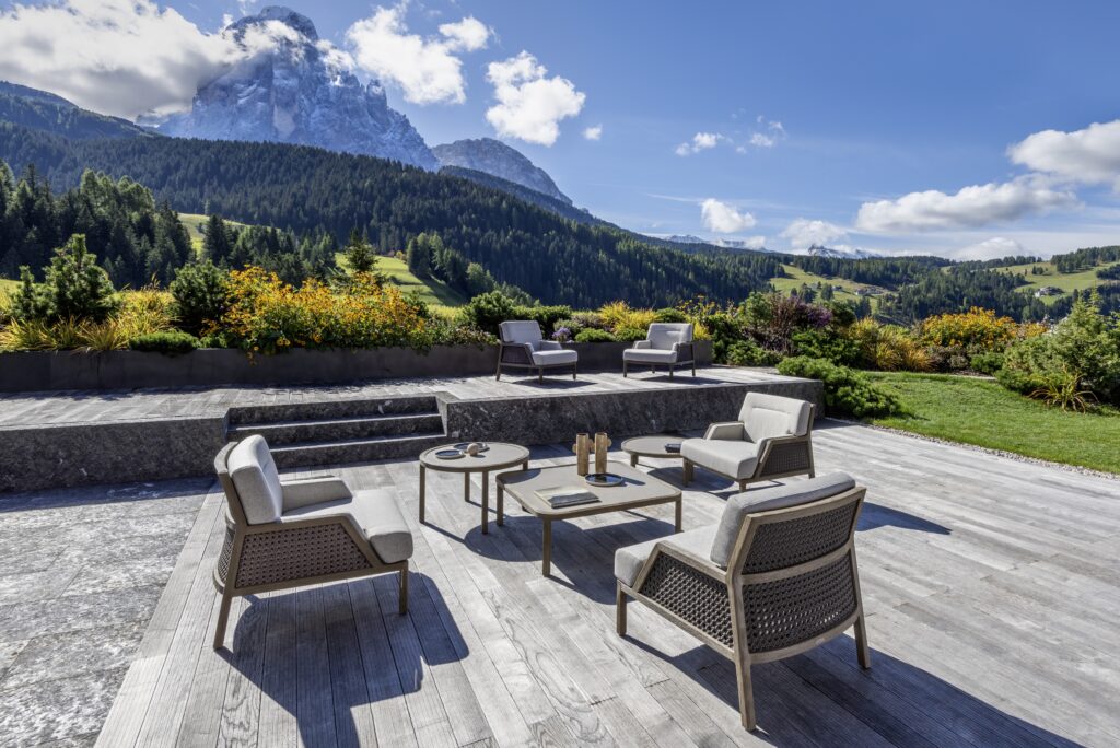 Escape to the Mountains with Ethimo Escape to the Mountains with Ethimo