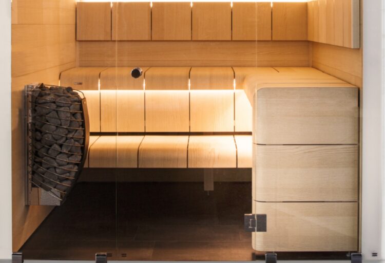 Ventura Sauna with bench