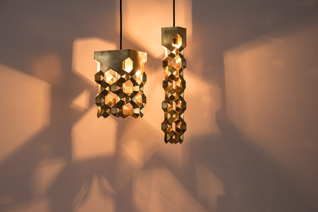Glimmer metal pendants