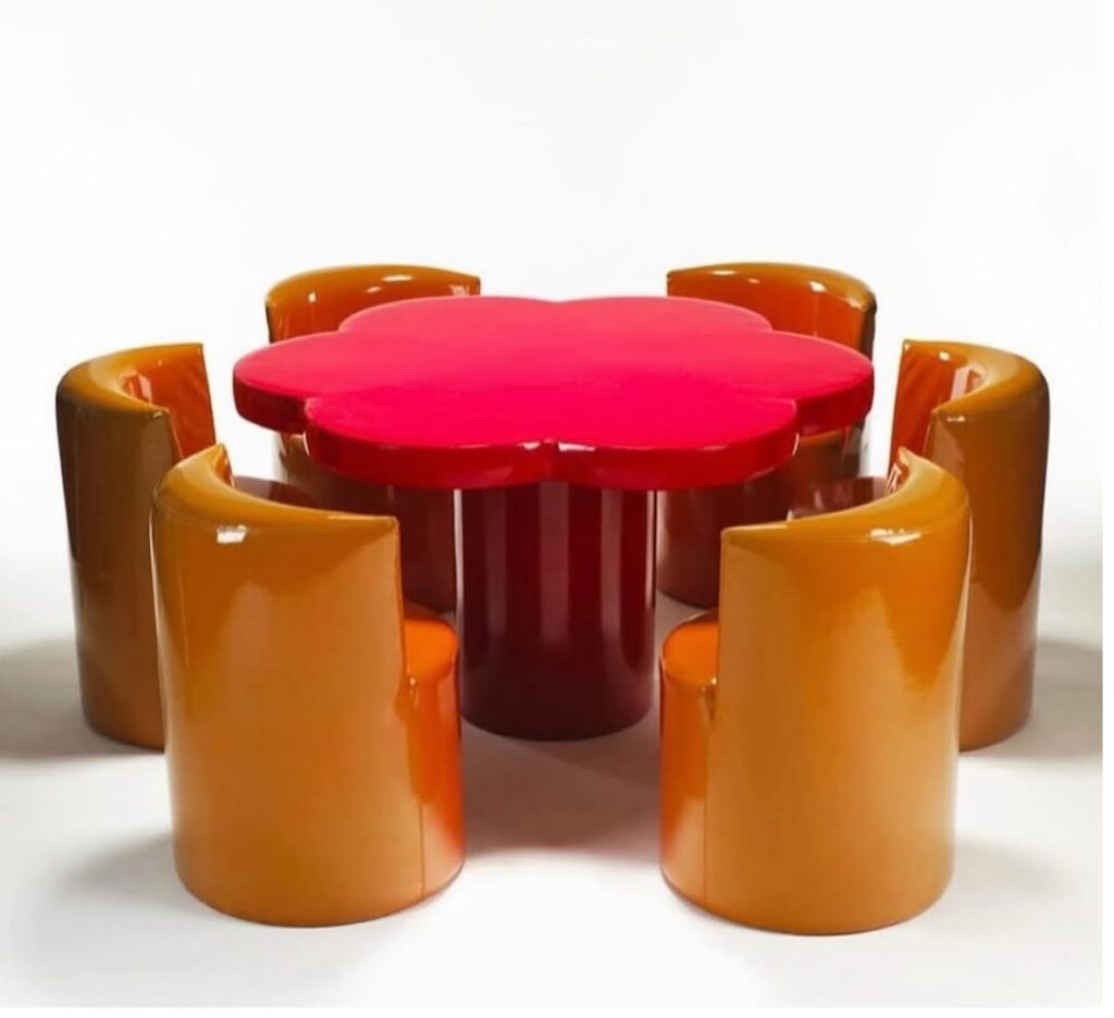 Red in the Round Red in the Round