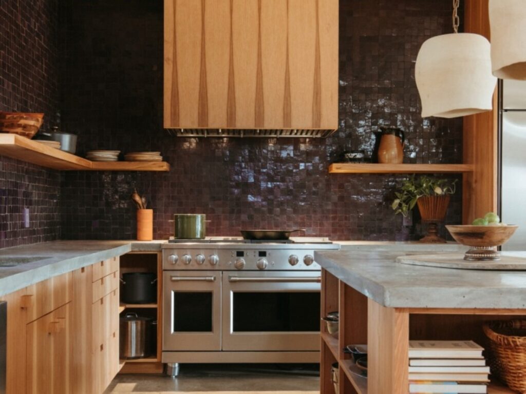 Zellige tile in Midnight Port