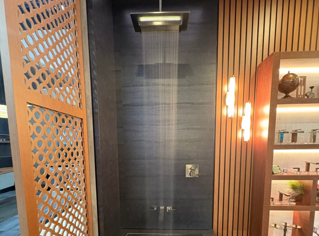 Showerhead in collection