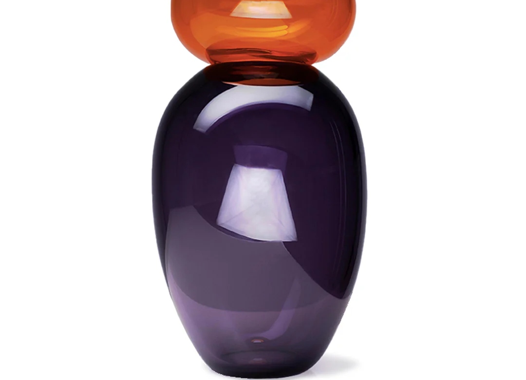 Queen Vase