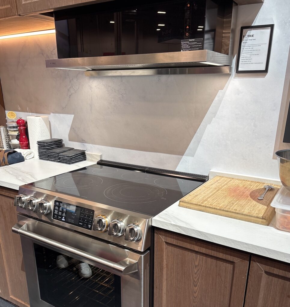 FreshBake with descending range hood